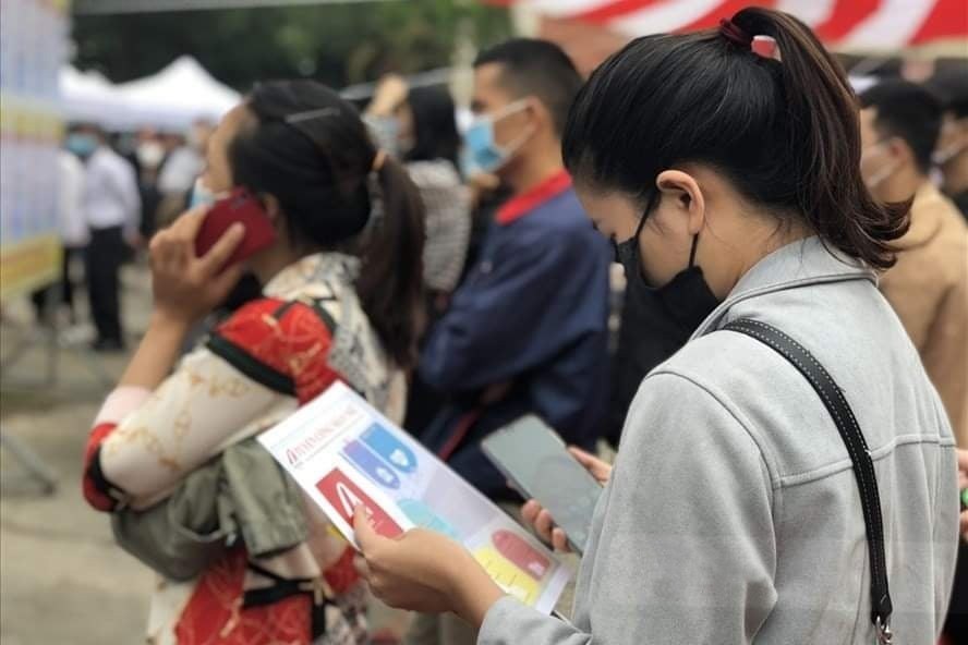 Dịch Covid-19 khiến lao động trong hầu hết c&aacute;c ng&agrave;nh đều bị ảnh hưởng. Ảnh minh họa.&nbsp;