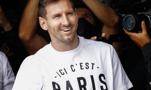  Từ Messi, nhìn lại cái giá của chiếc áo số 10