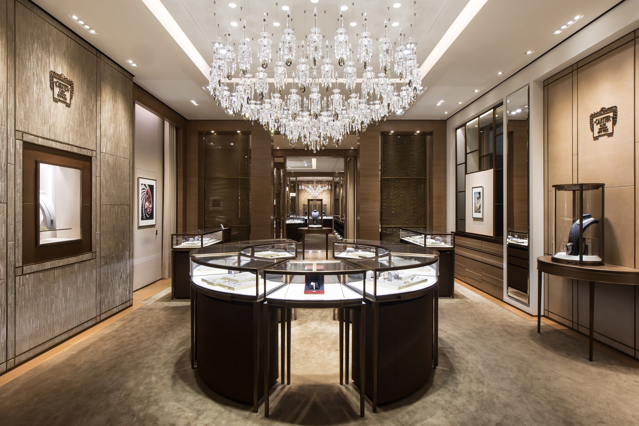 Một showroom thực tế ảo của h&atilde;ng trang sức xa xỉ&nbsp;Cartier.