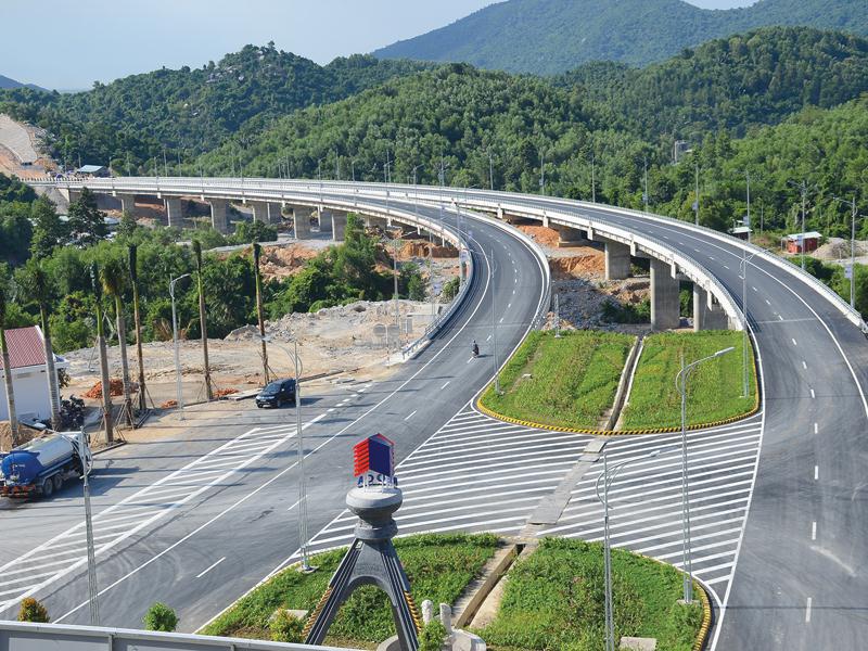 Tập đoàn Đèo Cả hiến kế thu hút vốn cho các dự án giao thông.