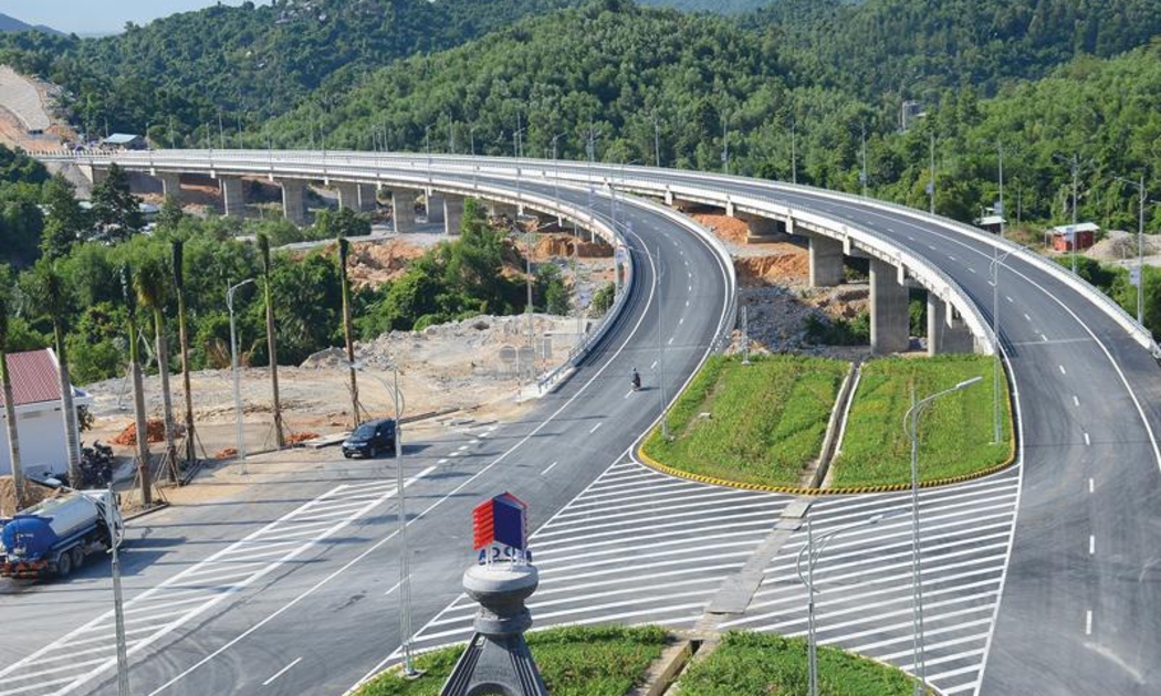 Tập đoàn Đèo Cả hiến kế thu hút vốn cho các dự án giao thông.