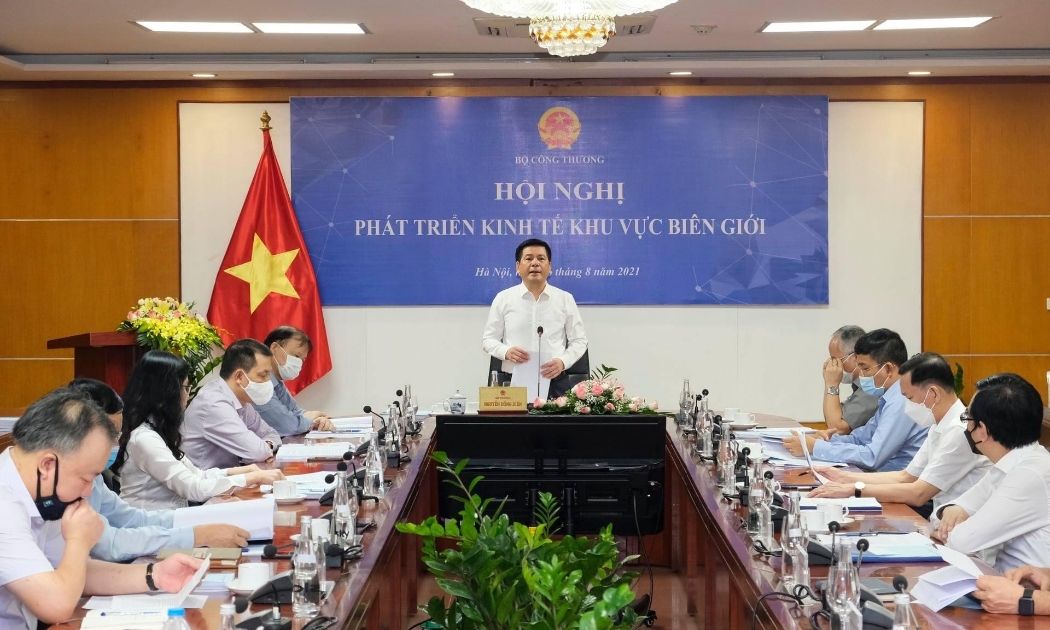 Bộ trưởng Bộ Công Thương Nguyễn Hồng Diên chủ trì “Hội nghị phát triển kinh tế khu vực biên giới” ngày 16/8.