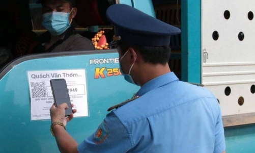 Xử lý nghiêm xe ô tô lợi dụng 