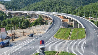 Raising capital for transport infrastructure