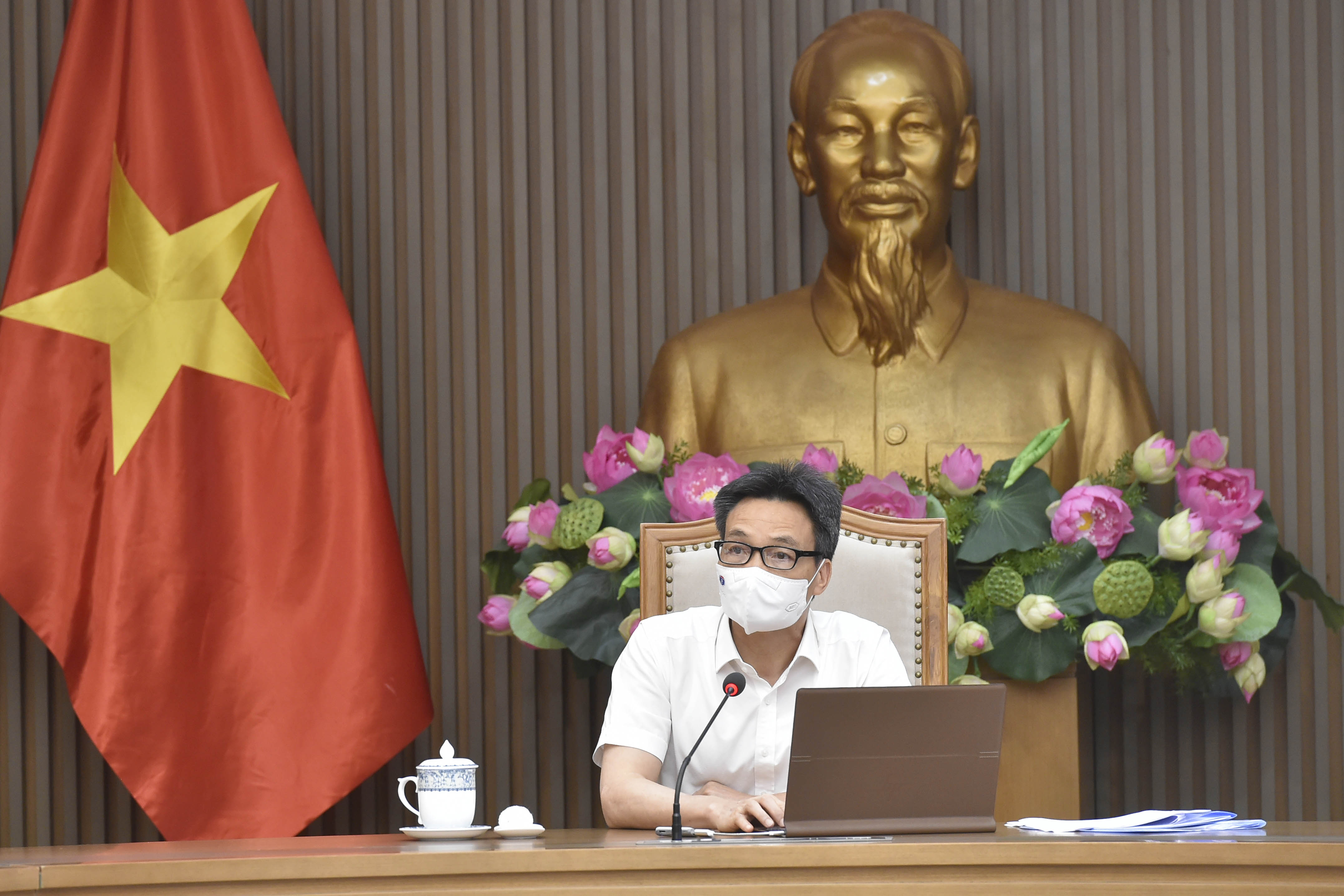 Phó Thủ tướng Vũ Đức Đam chủ trì cuộc họp Ban Chỉ đạo quốc gia phòng, chống dịch Covid-19, chiều 16/8. Ảnh - VGP. 