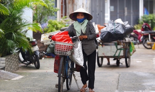 Hơn 911 tỷ đồng hỗ trợ lao động tự do mất việc làm