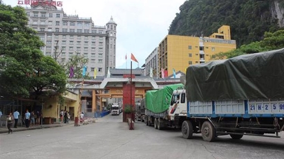 Goods transfer at border adds to cost