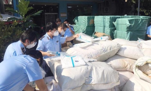 Bắt giữ gần 300.000 sản phẩm vật tư y tế không có hoá đơn chứng từ hợp pháp tại TP.HCM