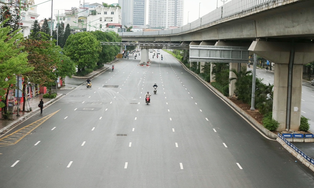 Hà Nội tiếp tục thực hiện cách ly toàn xã hội đến 06h 00 ngày 06/9 trên phạm vi toàn Thành phố để phòng, chống dịch Covid-19.