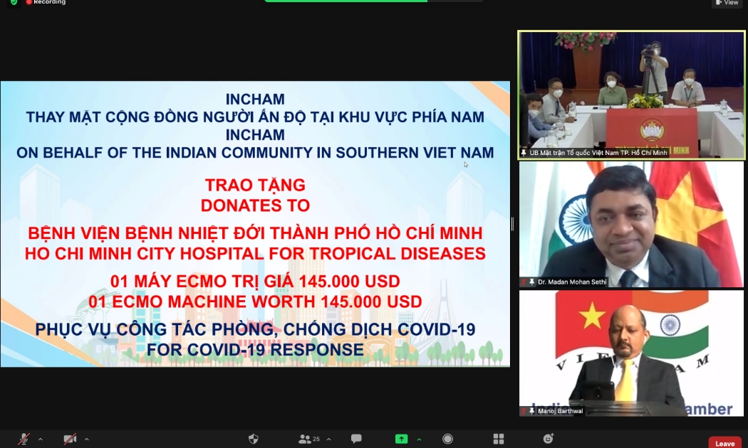 Lễ trao tặng được tổ chức trực tuyến