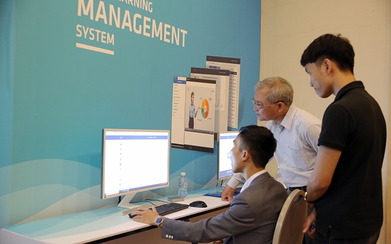 Lack of high-tech human resources presenting problems