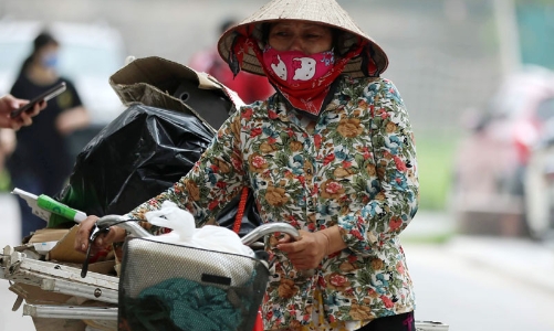 Hà Nội đã hỗ trợ hơn 34.000 lao động tự do mất việc làm