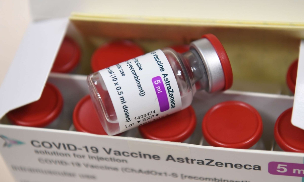 Vaccine AstraZeneca - Ảnh: AP