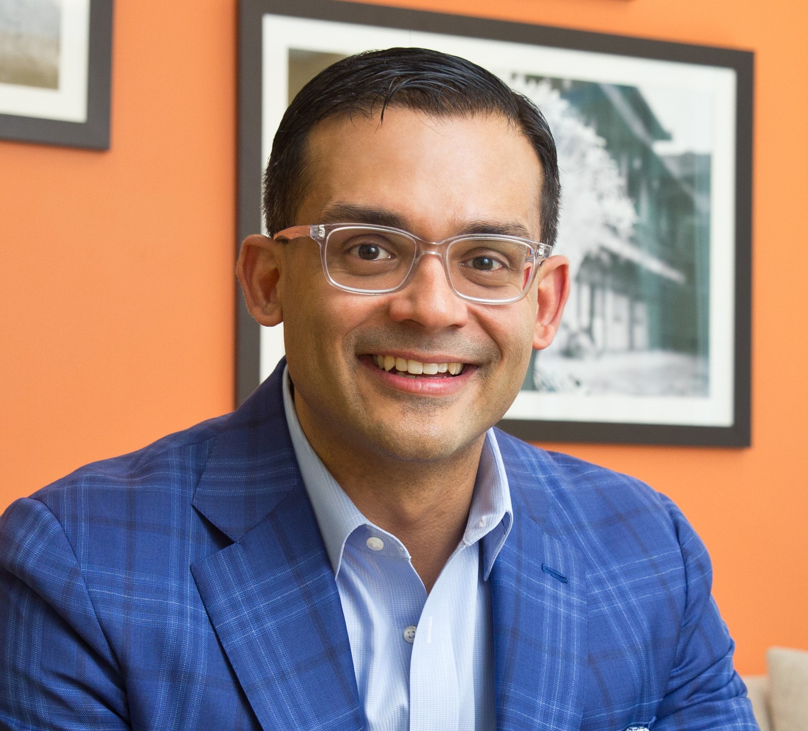 &Ocirc;ng Nirav Patel, Ph&oacute; trợ l&yacute; Bộ trưởng Ngoại giao Mỹ c&aacute;c năm 2012-2013, hiện l&agrave; CEO ki&ecirc;m Co-Founder của The Asia Group.