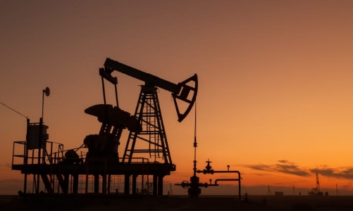 Giá dầu tiếp tục bùng nổ nhờ triển vọng nhu cầu sáng lên