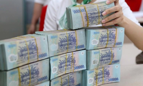 Lãi suất VND liên ngân hàng tăng hơn 17 lần so với cuối tháng 9