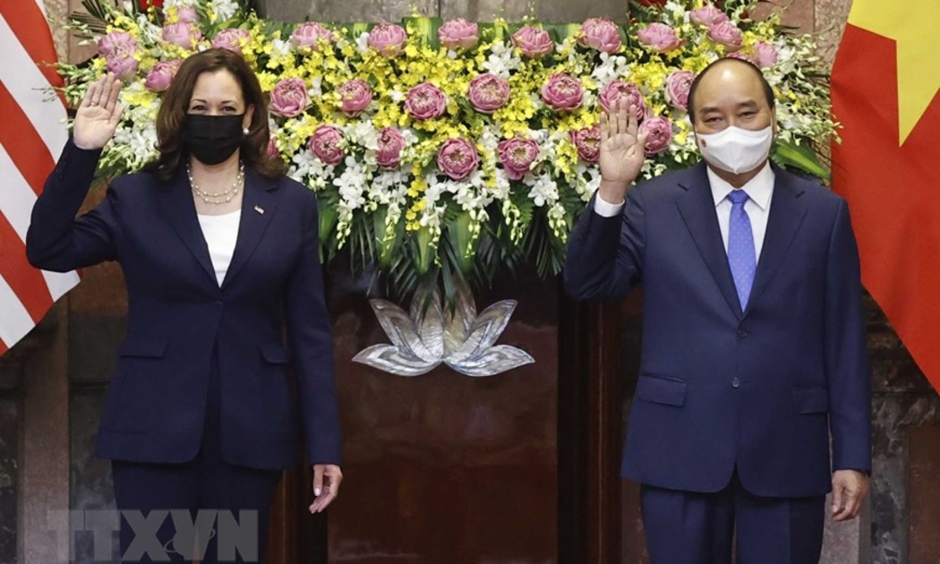 Phó Tổng thống Mỹ Kamala Harris và Chủ tịch nước Nguyễn Xuân Phúc - Ảnh: TTXVN
