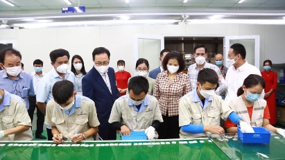 Samsung improving local production