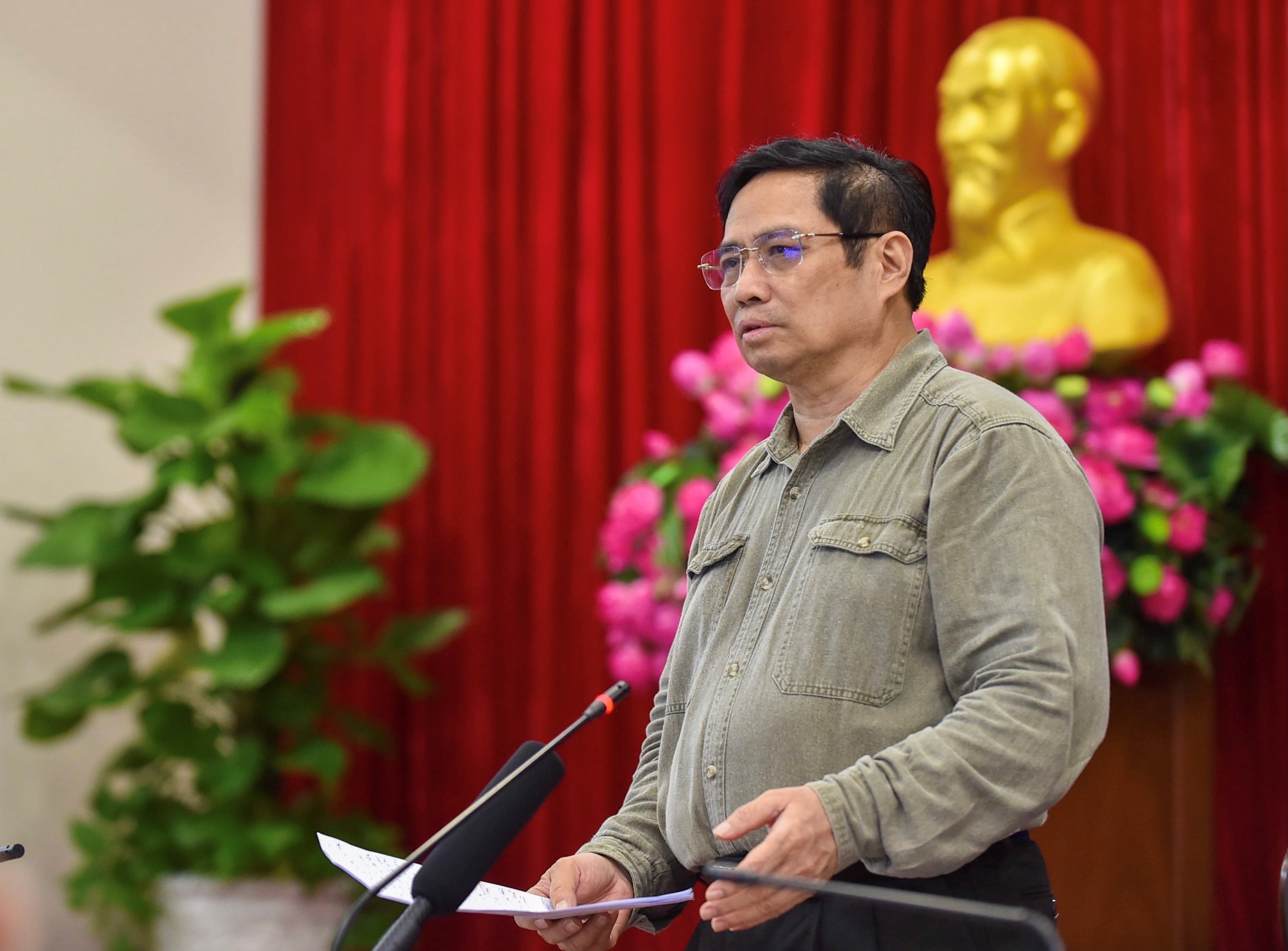 Thủ tướng yêu cầu Bình Dương phấn đấu cố gắng kiểm soát dịch bệnh, chậm nhất tới 15/9 phải kiểm soát được tình hình. Ảnh VGP.