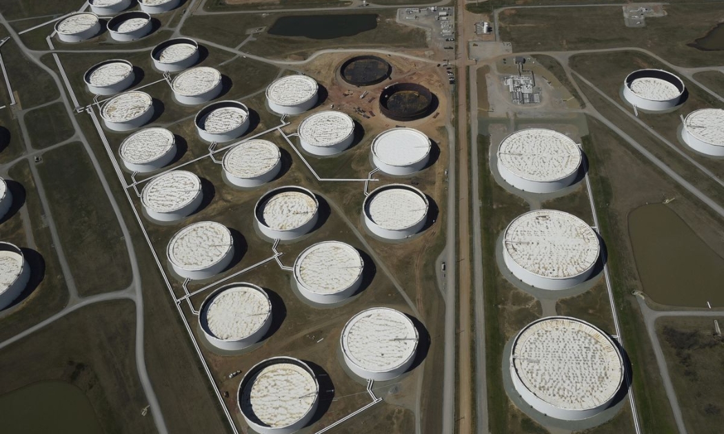 Kho dầu thương mại của Mỹ ở Cushing, Oklahoma - Ảnh: Reuters.