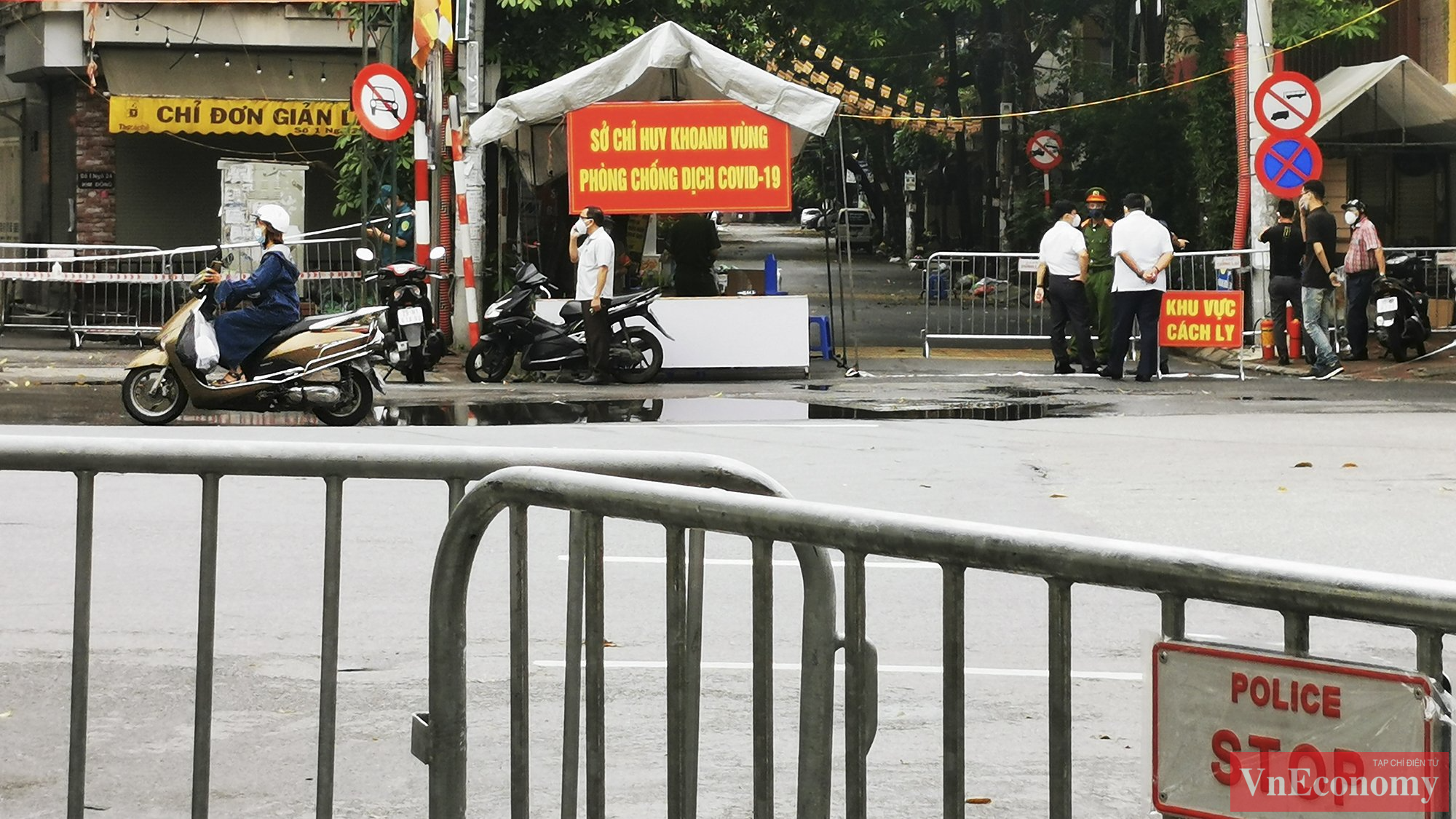 Hiện ng&otilde; 24 Kim Đồng được coi l&agrave; ổ dịch lớn nhất của phường với 41 ca dương t&iacute;nh với SARS-CoV-2.