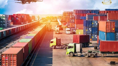 OECD recommends Vietnam remove barriers in logistics