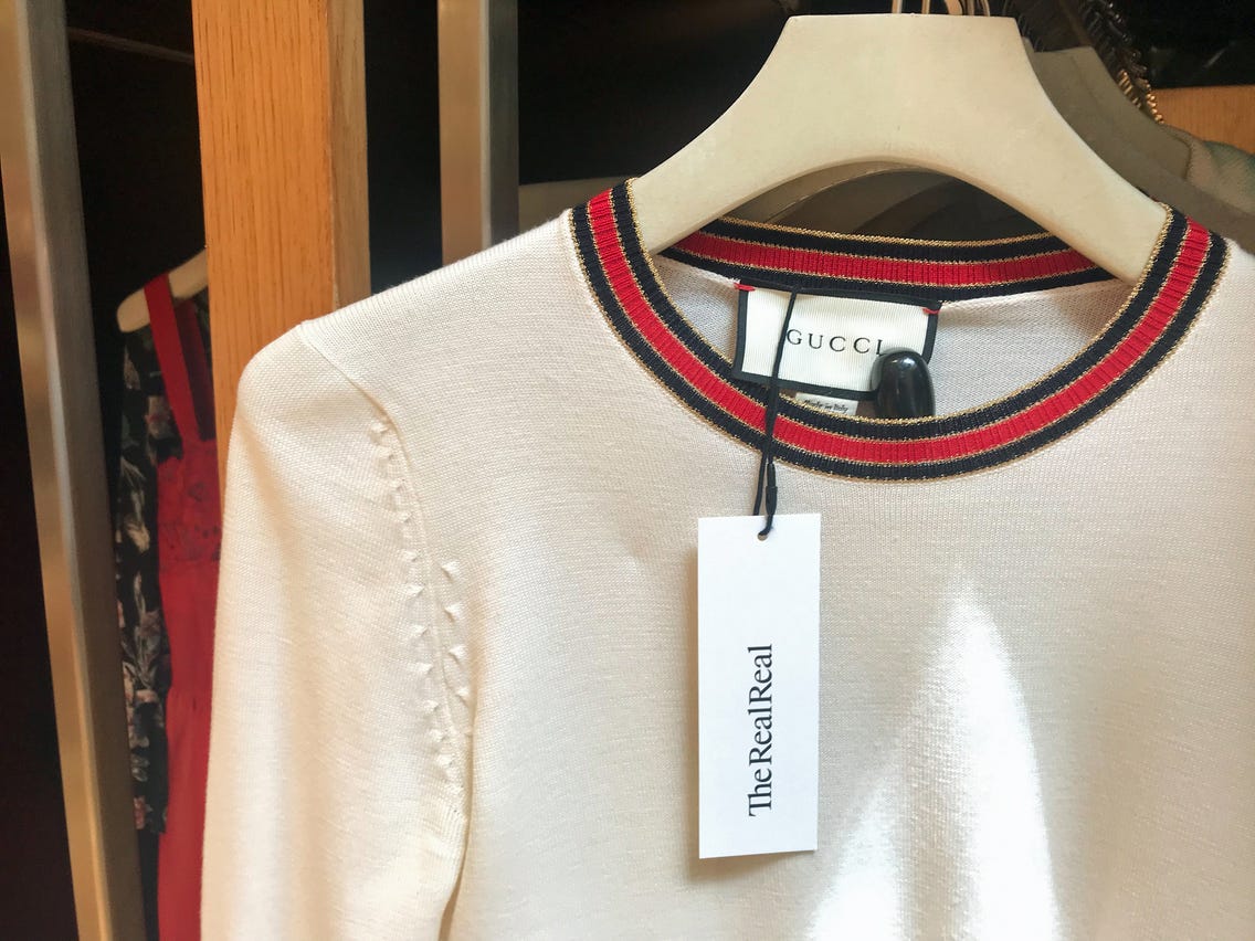 Gucci trở th&agrave;nh thương hiệu được săn đ&oacute;n nhất ng&agrave;nh h&agrave;ng xa xỉ năm 2021, t&iacute;nh ri&ecirc;ng tr&ecirc;n thị trường b&aacute;n lại.