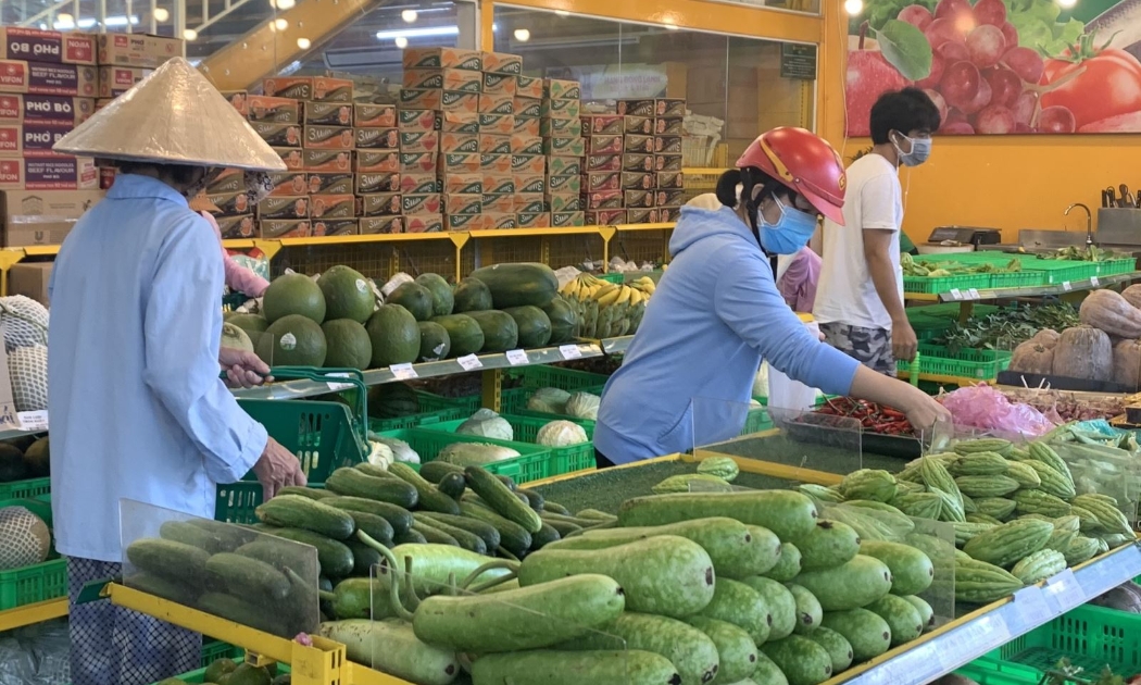 Nguồn cung hàng hóa tại các tỉnh khá dồi dào nhưng khâu phân phối của vẫn gặp ách tắc.