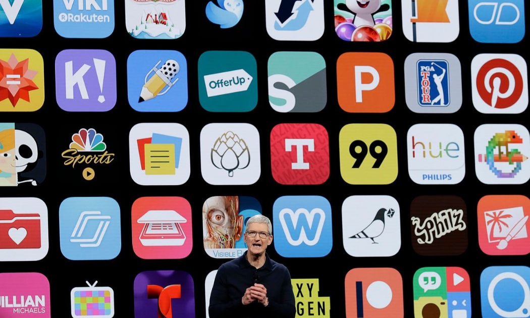 CEO Tim Cook của Apple - Ảnh: AP