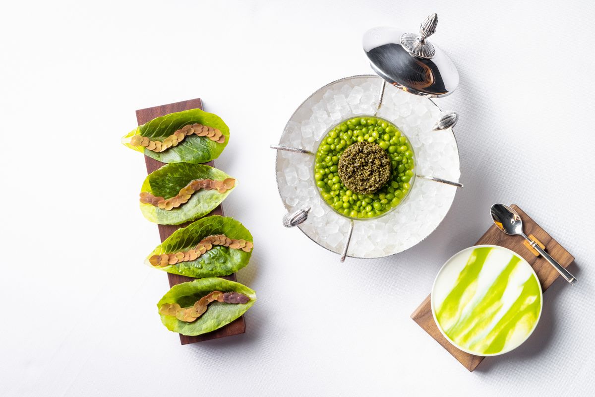 Mở cửa trở lại sau đại dịch, bếp trưởng Daniel Humm đã giới thiệu một thực đơn sử dụng 100% nguyên liệu là thực vật.