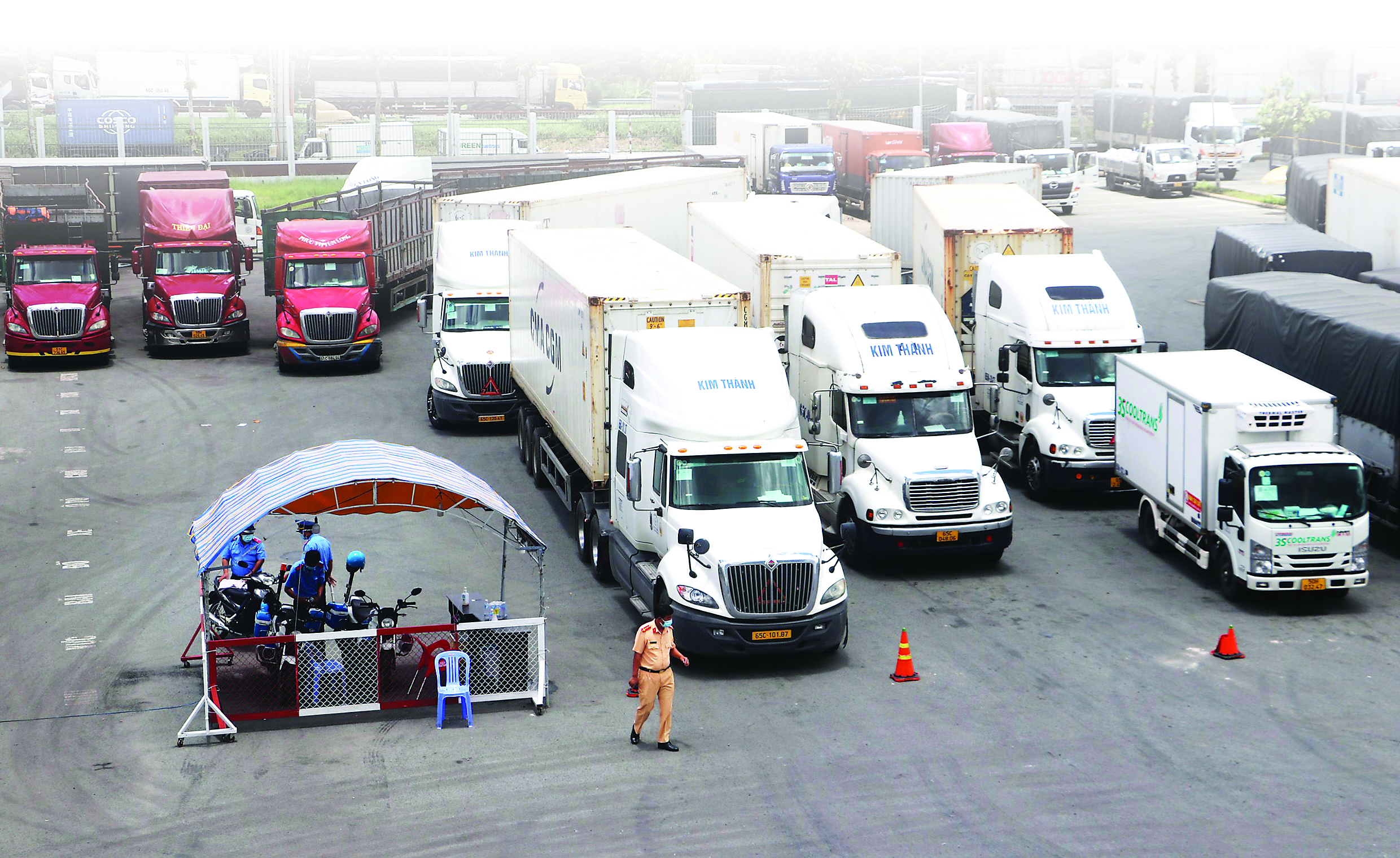 Nếu chuỗi cung ứng đứt gẫy sẽ ảnh hưởng&nbsp;rất lớn đến ph&aacute;t triển kinh tế - x&atilde; hội.