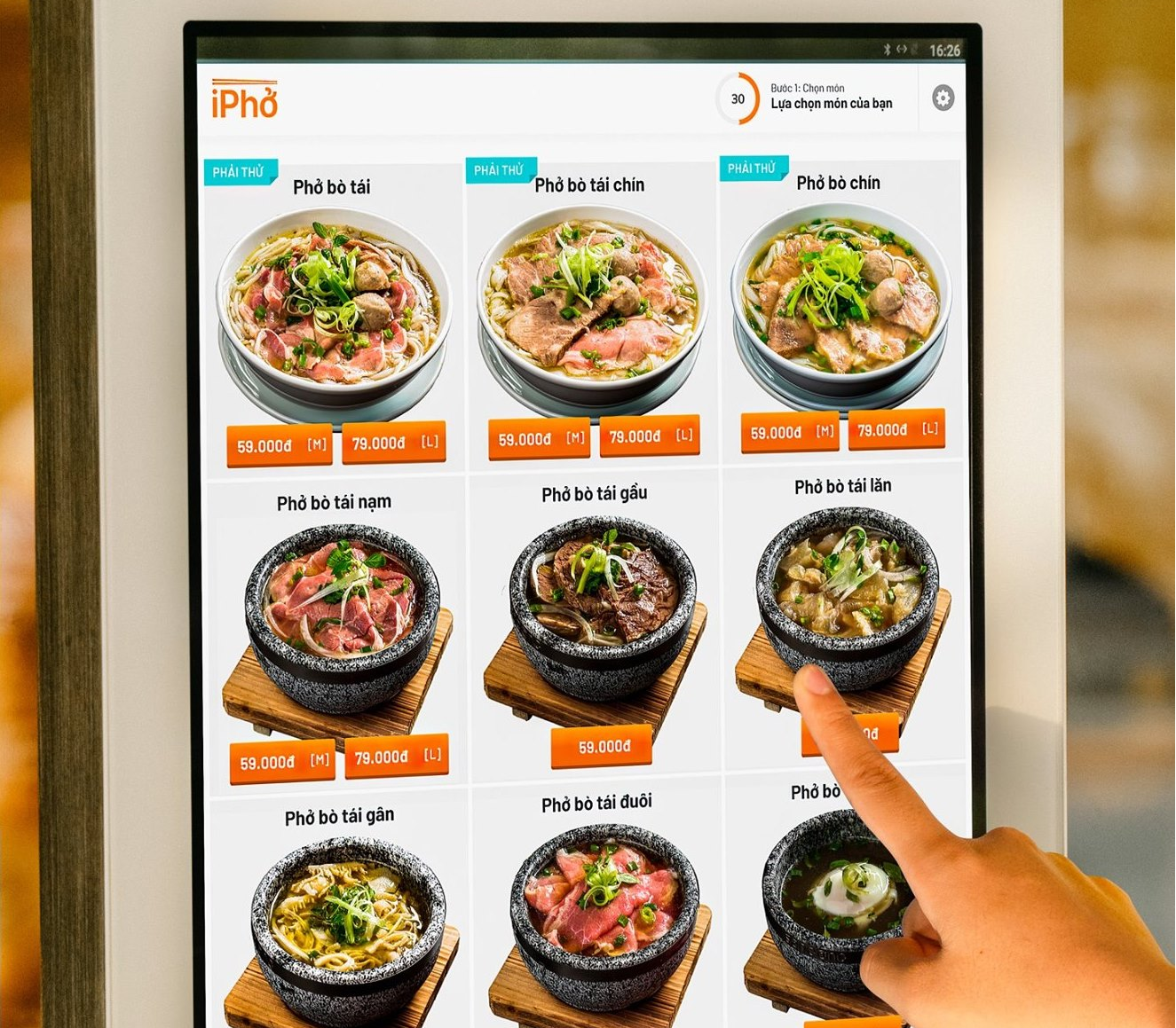 Đến đợt bùng phát dịch thứ tư này, Golden Gate đã nhanh chóng ứng dụng các sáng kiến để giảm thiểu các tiếp xúc vật lý cho khách hàng. 