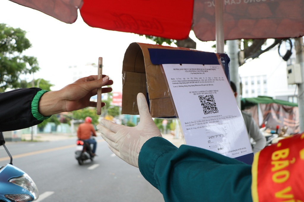 TP.HCM đang thử nghiệm dùng camera quét mã QR, truy vết nhanh và hạn chế tiếp xúc