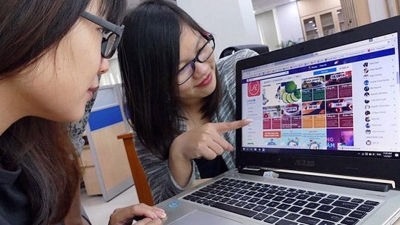 Online food shopping booming
