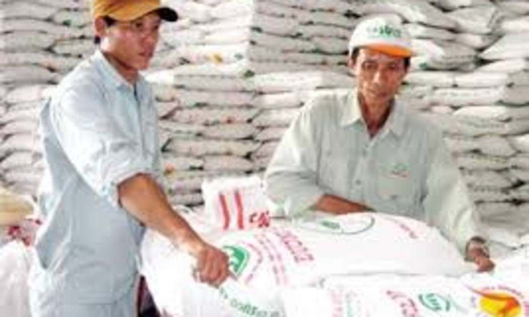 Hạn ngạch thuế quan nhập khẩu đường tinh luyện là 32.000 tấn.