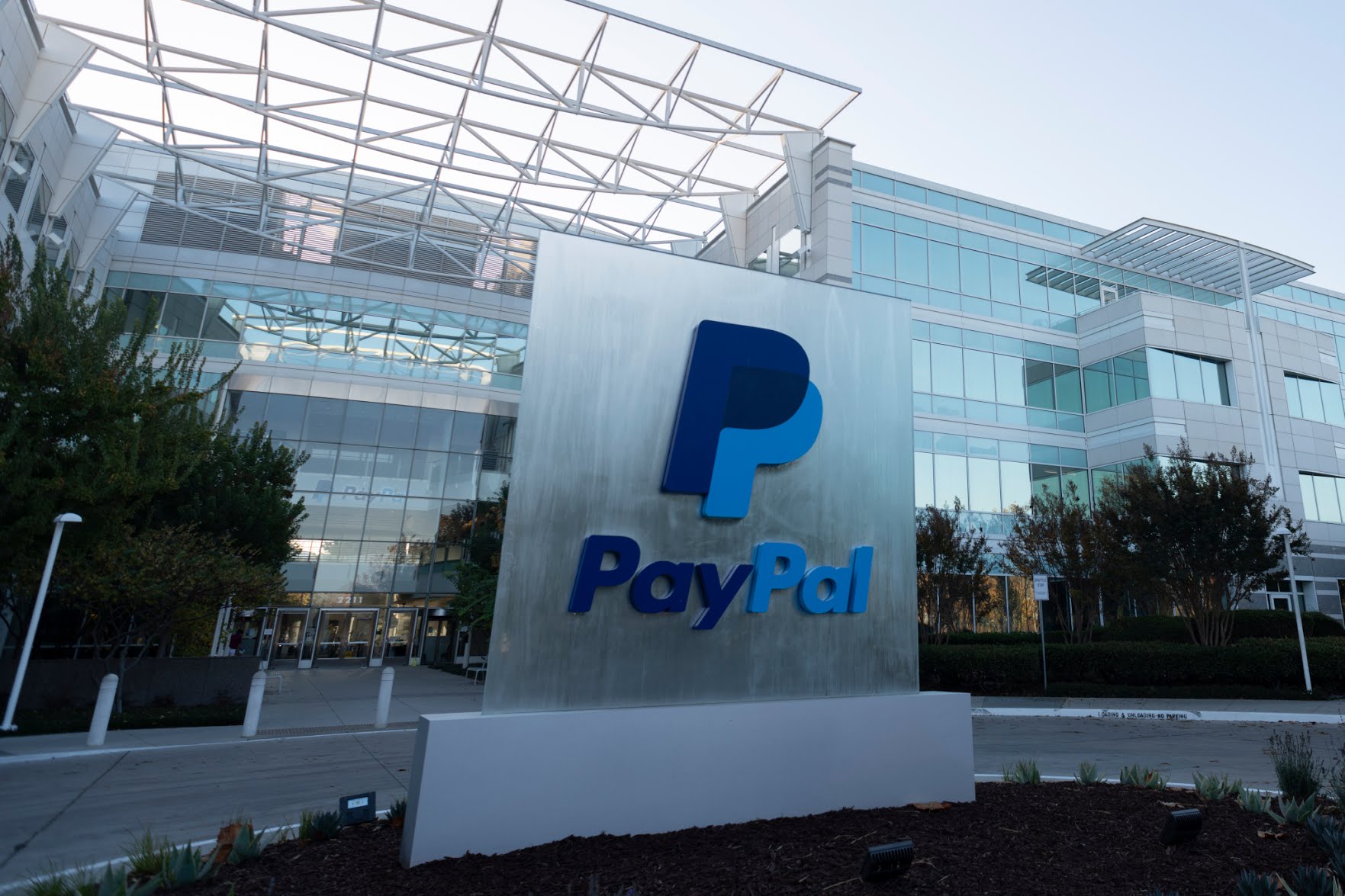 Ảnh minh họa: PayPal vừa công bố sẽ chi tới 2,7 tỷ USD để mua lại Paidy - một nền tảng “mua trước, trả sau” của Nhật Bản.