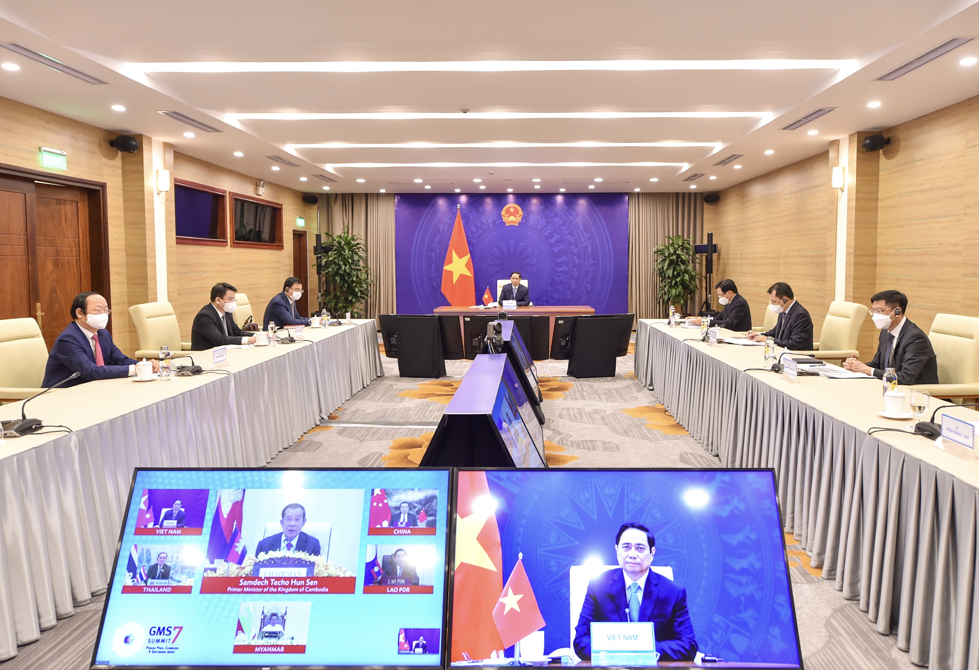 To&agrave;n cảnh hội nghị. Ảnh: VGP/Đo&agrave;n Bắc.