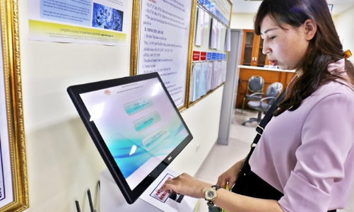 Từ Chính phủ điện tử đến Chính phủ số: Vẫn còn rất xa mới chạm đích?