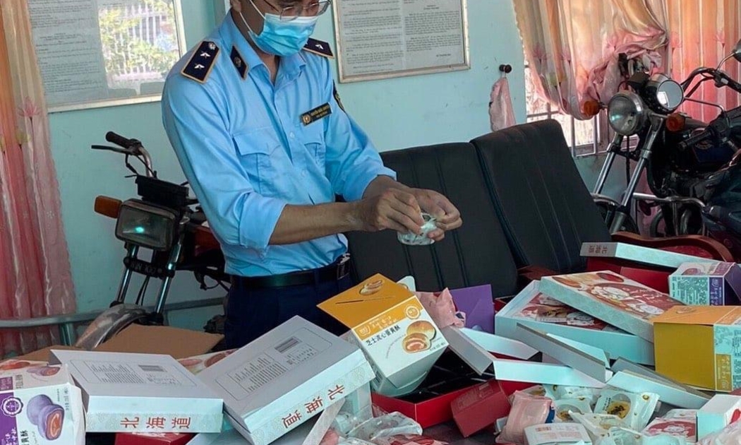 Bánh trung thu trôi nổi xuất hiện nhiều trên thị trường