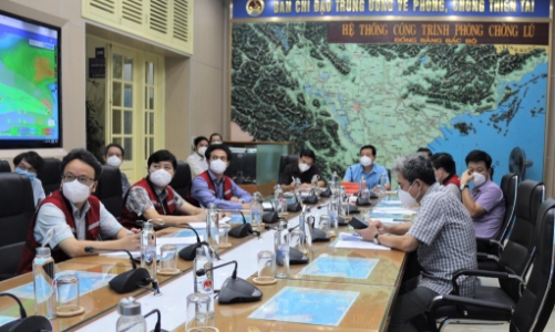 Huy động 500.000 bộ đội ứng phó với cơn bão số 5