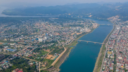 Hoa Binh to auction land to fund development