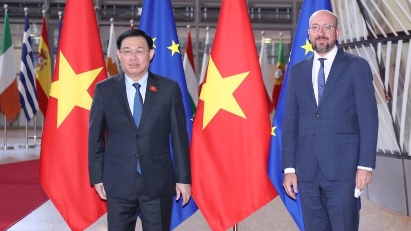 Vietnam seeks European support in vaccine production