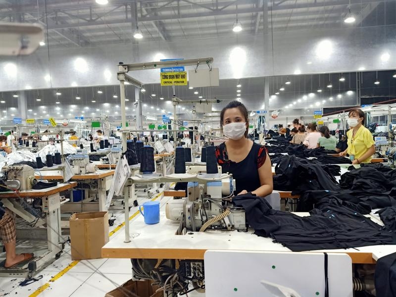 Government issues Resolution on support for businesses