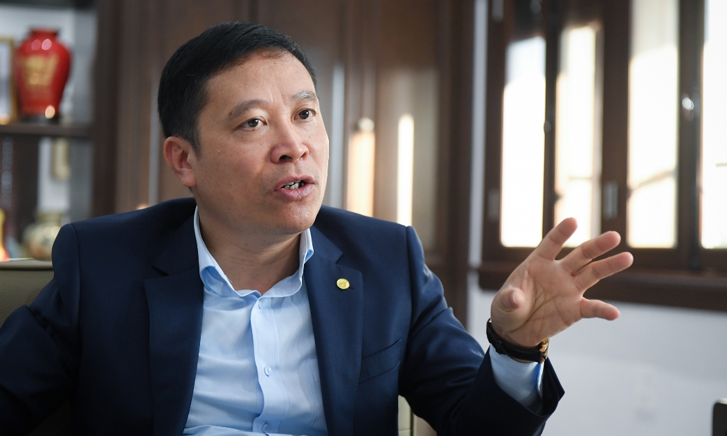 Ông Thân Đức Việt, Tổng Giám đốc Tổng Công ty cổ phần May 10.