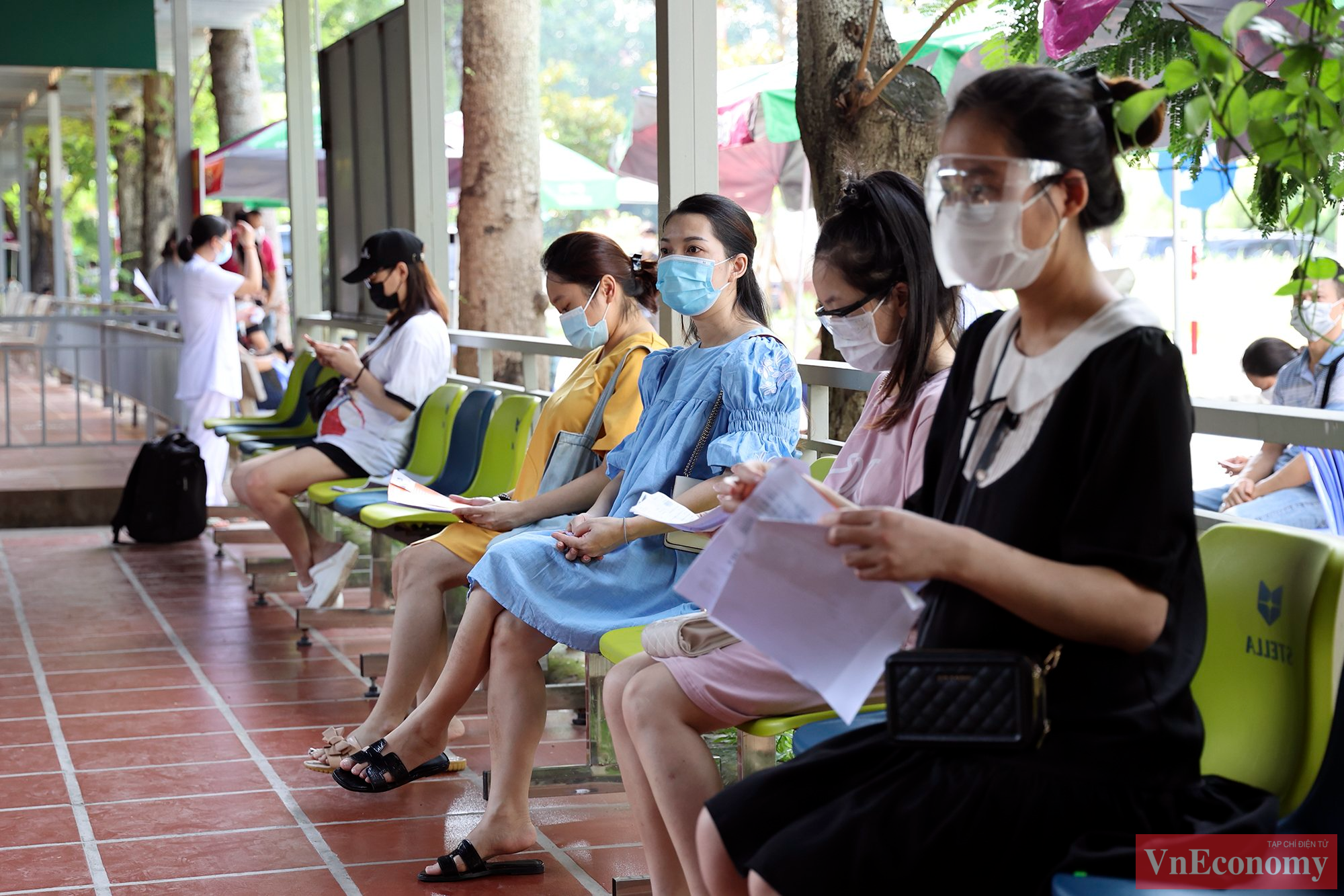 Đ&acirc;y l&agrave; hoạt động nằm trong đợt ti&ecirc;m vaccine ph&ograve;ng Covid-19 cho to&agrave;n bộ người d&acirc;n từ 18 tuổi trở l&ecirc;n của th&agrave;nh phố H&agrave; Nội.