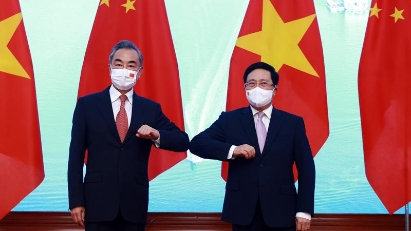 Vietnam -  China Steering Committee meets