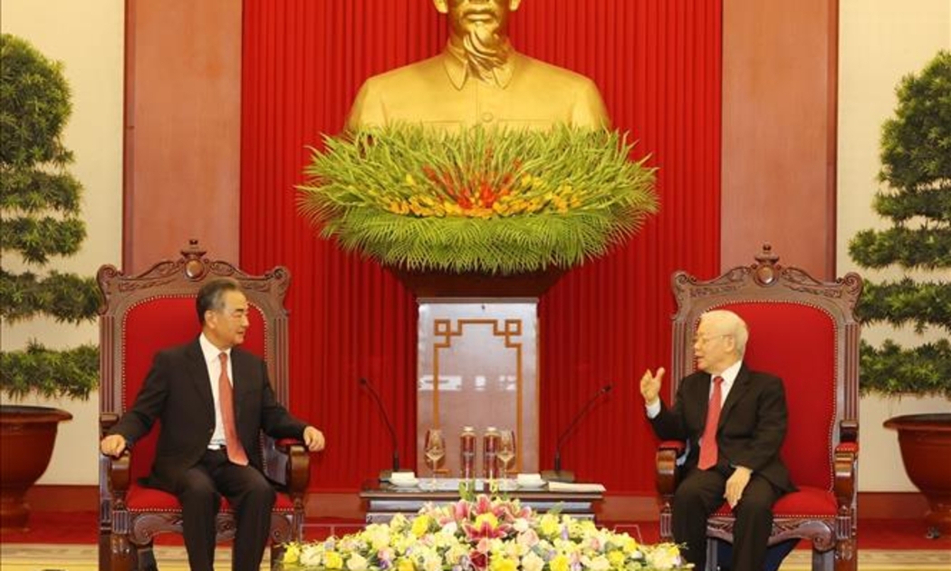 Tổng Bí thư Nguyễn Phú Trọng tiếp đồng chí Vương Nghị, Ủy viên Quốc vụ, Bộ trưởng Ngoại giao Trung Quốc - Ảnh: TTXVN/Trí Dũng
