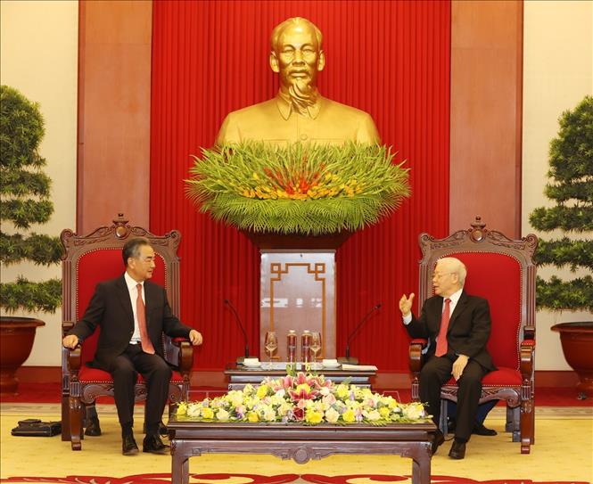 Tổng Bí thư Nguyễn Phú Trọng tiếp đồng chí Vương Nghị, Ủy viên Quốc vụ, Bộ trưởng Ngoại giao Trung Quốc - Ảnh: TTXVN/Trí Dũng