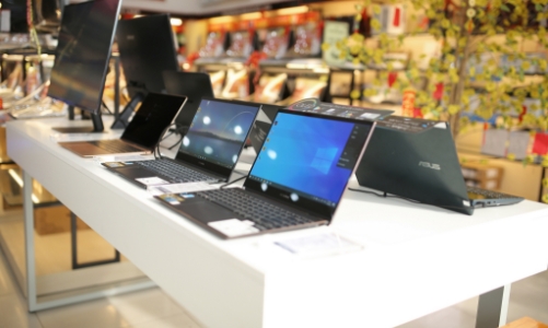 Vất vả chọn mua máy tính mùa tựu trường vì giá lên quá cao