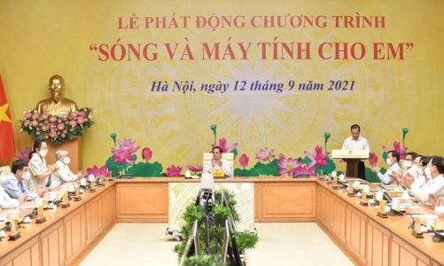 EVN ủng hộ 24.000 máy tính cho chương trình 